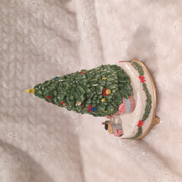 GIBSON GREETINGS | Vintage Otagiri Ceramic Christmas Tree Music Box - Picture 5 of 10